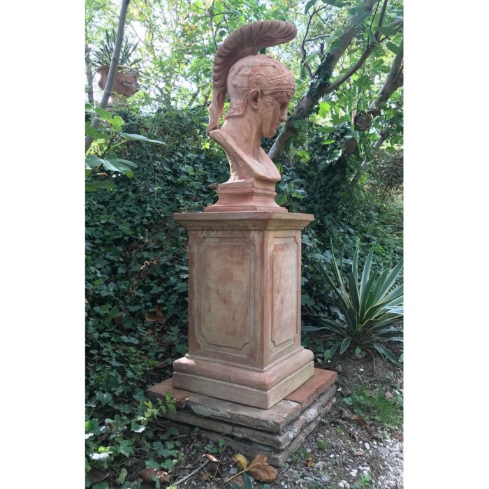 Busto del Guerriero in Terracotta