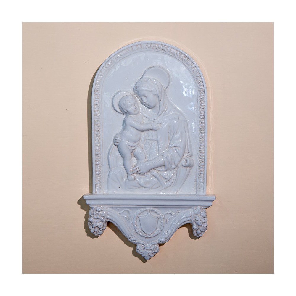 Madonna con Base Lavorata Smaltata in Ceramica
