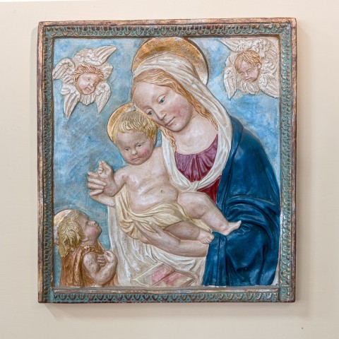 Madonna con Bambino e Angeli Patinato Colorato e Oro in Ceramica