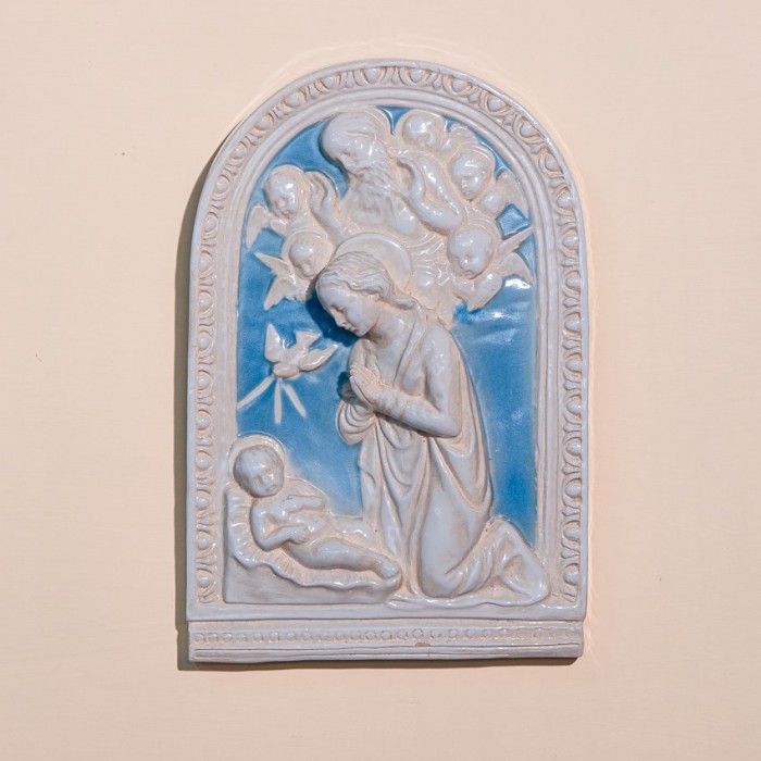 L'adorazione di Luca della Robbia Smaltata Colorata in Ceramica