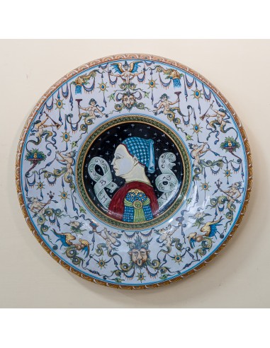 Piatto di Bianca Maria Visconti Smaltato Colorato in Ceramica