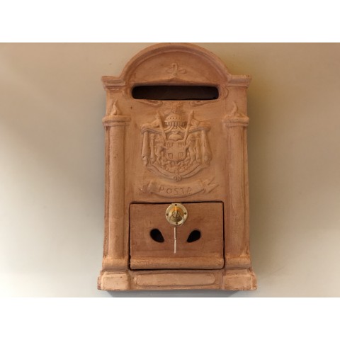 Mailbox with Terracotta Registers 2