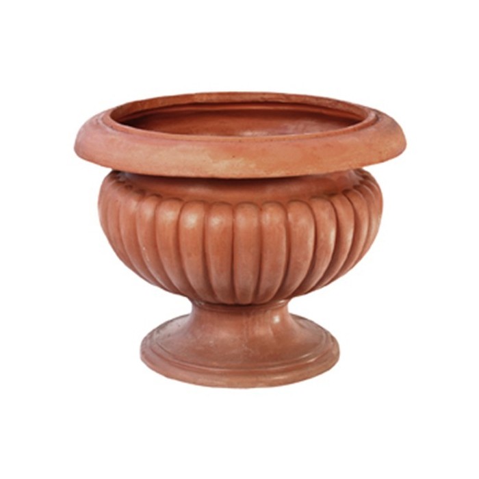 Vaso a calice alto baccellato in terracotta d'Impruneta