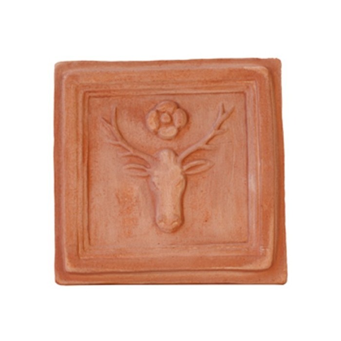 Mattonella con cervo in terracotta | Terrecotte Cestenoli
