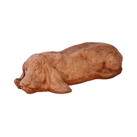 Bassethound sdraiato in terracotta