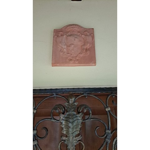 Stemma Ginori in terracotta 2