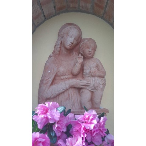 Madonna con bambino con base in terracotta | Terrecotte Cestenoli 2